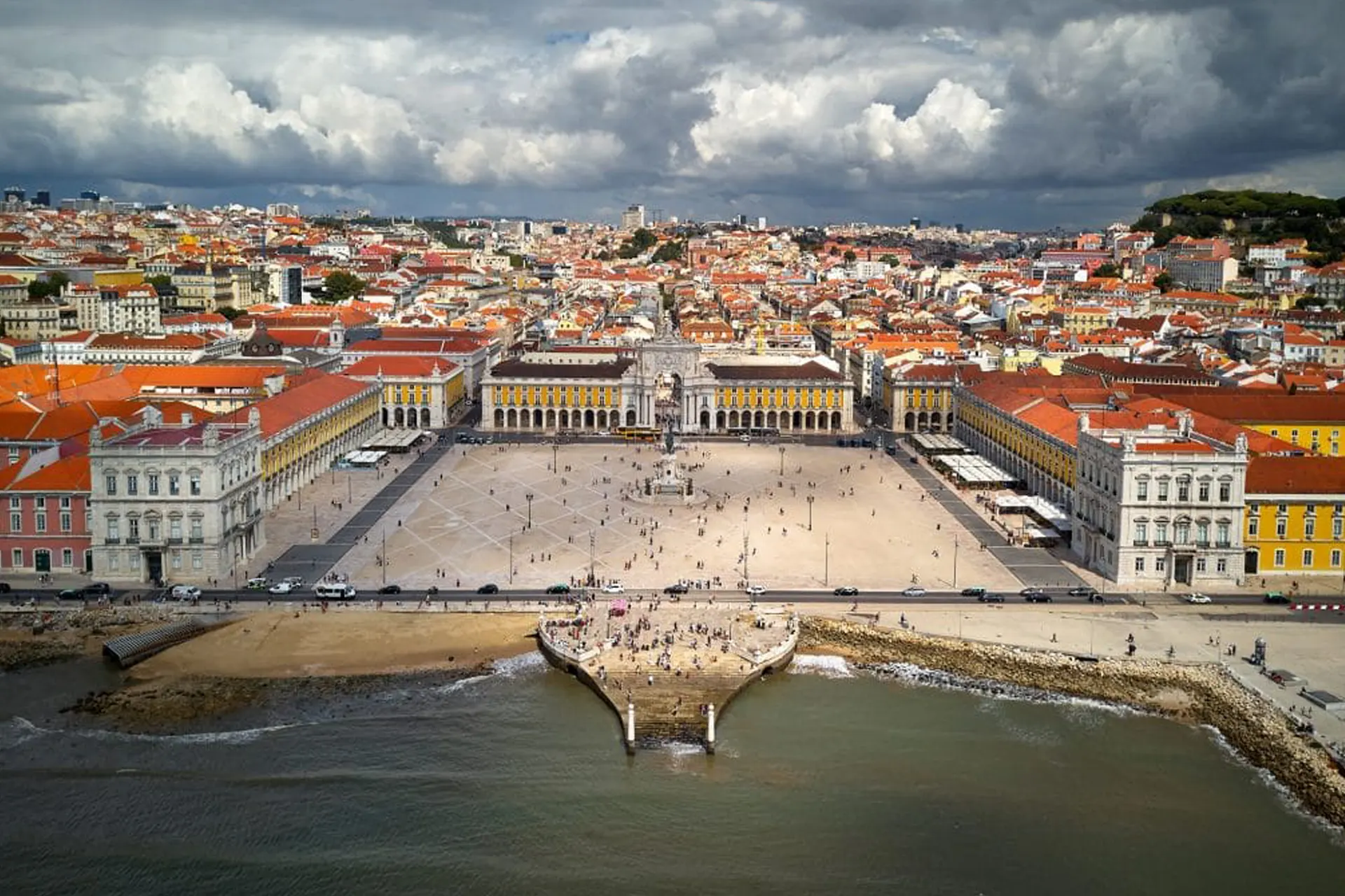Praça do Comércio - Vista Principal Vista frontal da Praça do Comércio